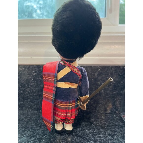 Vintage 1950's Scottish Drum Major Doll Carrying Ceremonial Mace 7" Full Costume - Picture 7 of 10